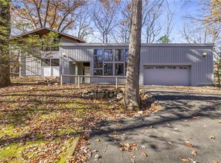 6 Steinway Ct, Suffern, NY 10901