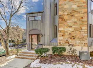 9 Trafalgar Ct, Hackettstown, NJ