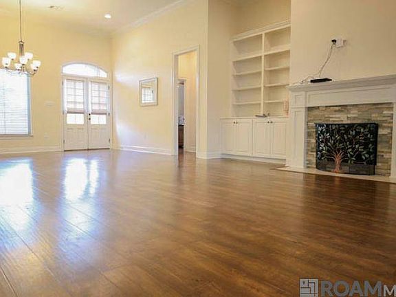 3rd image of 43282 Meadow Grove Dr
