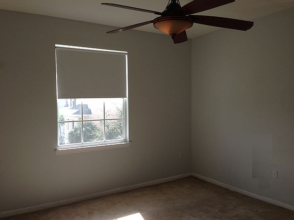 3rd image of 224 Murcia Dr APT 304
