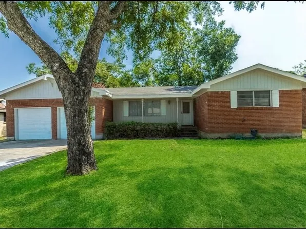 836 Lee Dr, Bedford, TX 76022