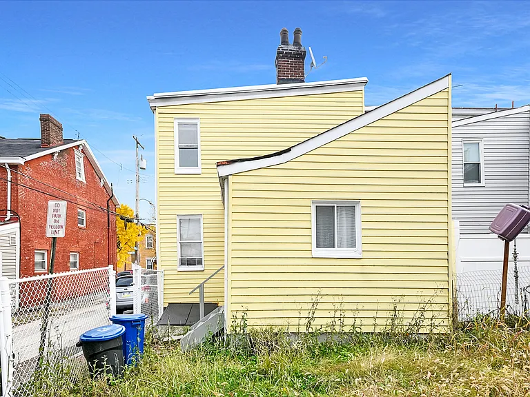 54 S 19th St #1 — Photo 26