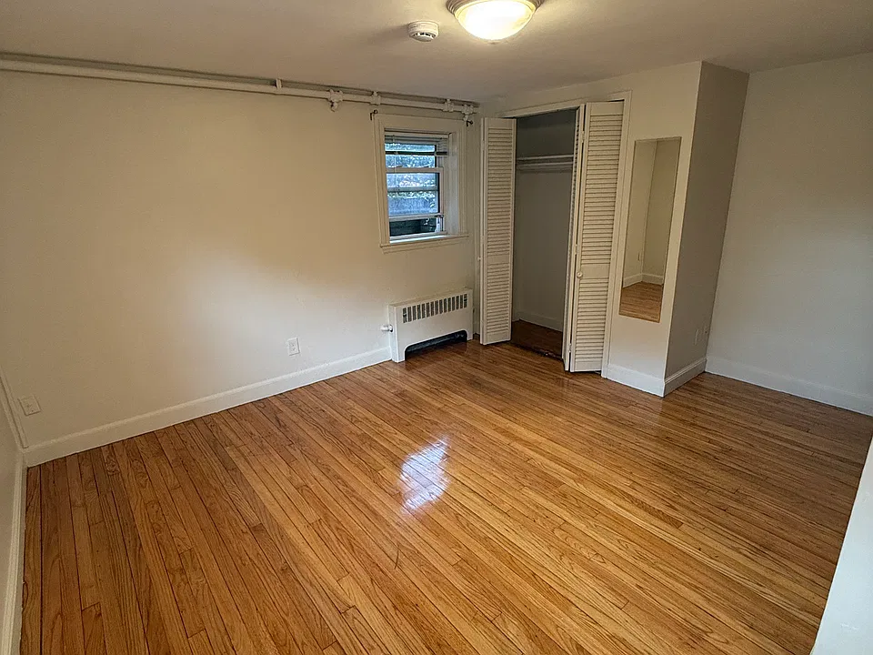 48 Kirkland St #4