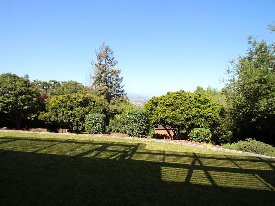 2nd image of 3235 Oak View Ln
