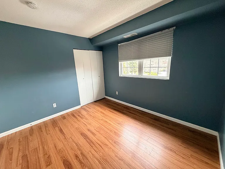 11910 Tarragon Rd #L — Photo 12
