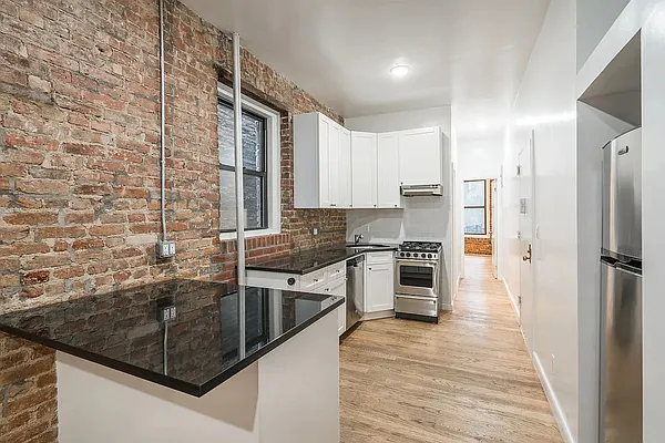 Rented by REAL New York | media 8