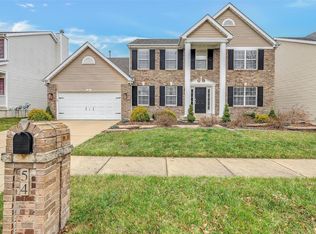 54 Fountainview Dr, Saint Charles, MO 63303
