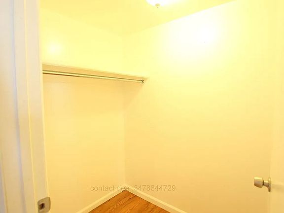 4th image of 858 W End Ave APT 1B