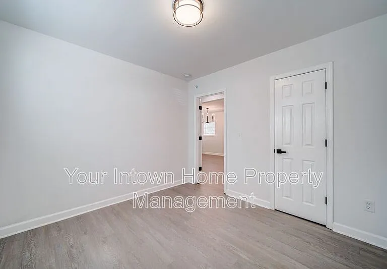 1047 Grant Way SE — Photo 25