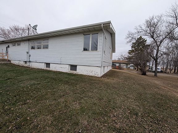 4th image of 511 Seaton St