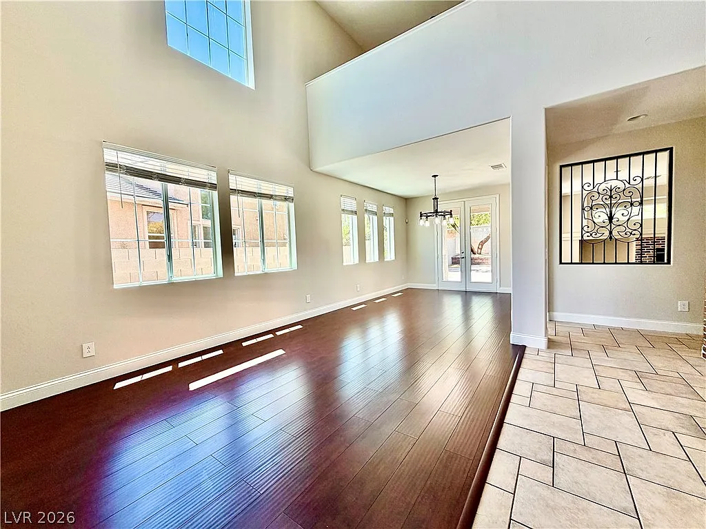 4 bed, 3.0 bath, 2756 sqft, $3,300 — Photo 3