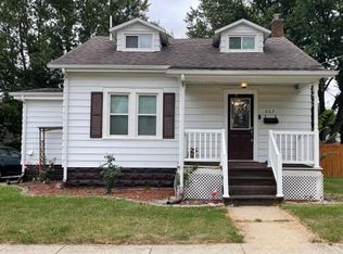 207 E Main St, Mount Morris, IL 61054