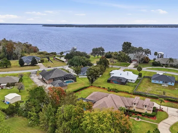 241 Crystal Cove Dr, Palatka, FL 32177