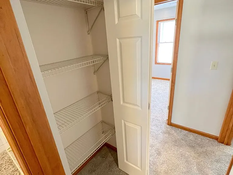 681 Maple Ave — Photo 35
