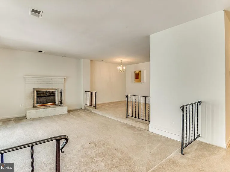 3863 Persimmon Cir — Photo 5