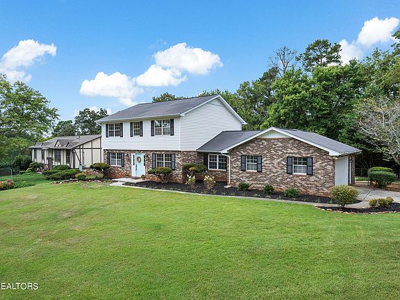 2nd image of 8701 Terri Cir