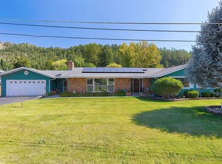 55 Lloyellen Dr, Rogue River, OR 97537