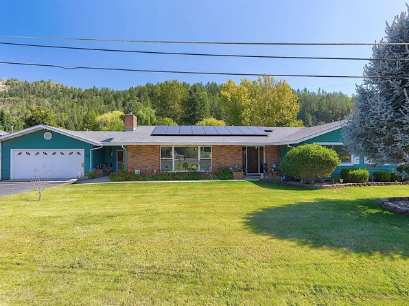 55 Lloyellen Dr, Rogue River, OR 97537