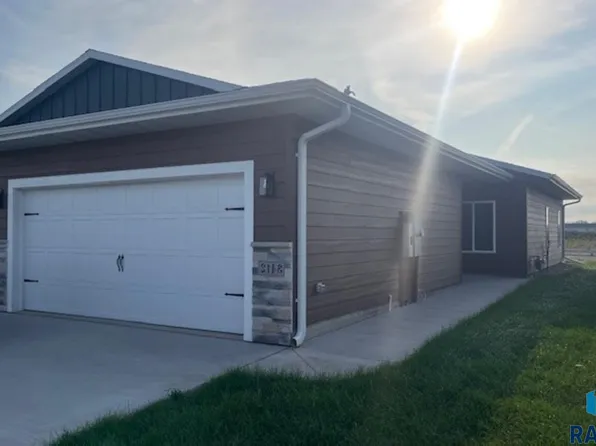 3414 S Heather Ave, Sioux Falls, SD 57106