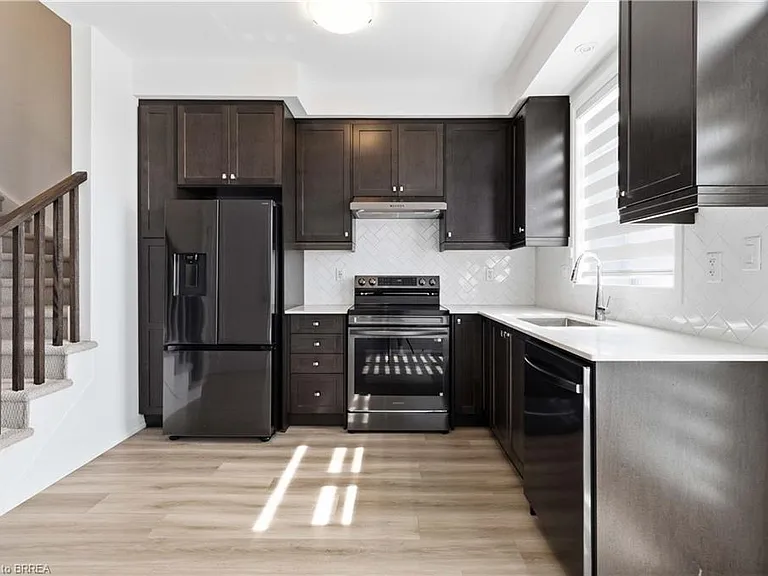 55 Tom Brown Dr #14 — Photo 7