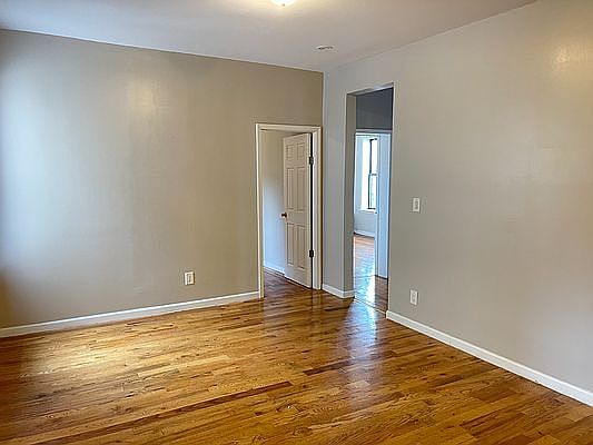 4th image of 285 Hawthorne St APT 514