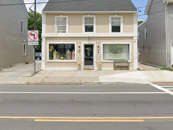 1613 Main St #1