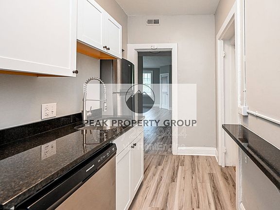 3rd image of 2562 Woodburn Ave APT 16