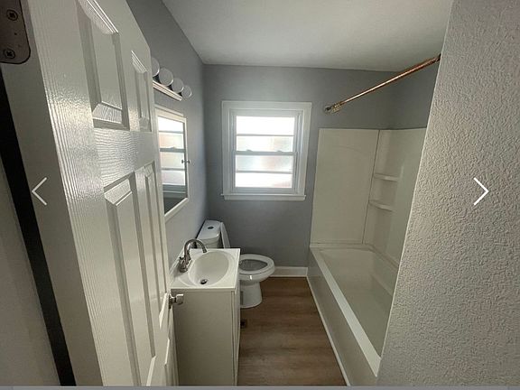 3rd image of 4433 N Teutonia Ave