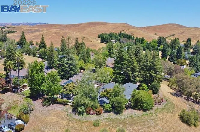 74 Canyon Green Way — Photo 58