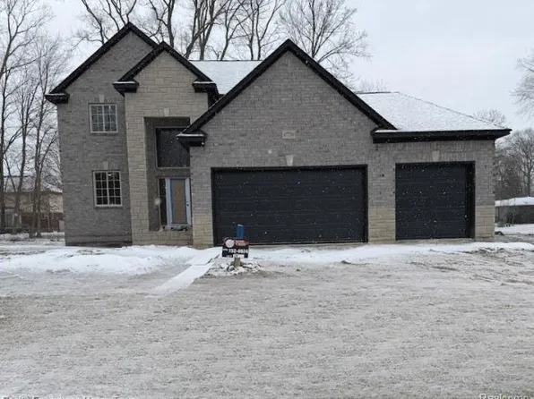 67730 Madeline St, Richmond, MI 48062