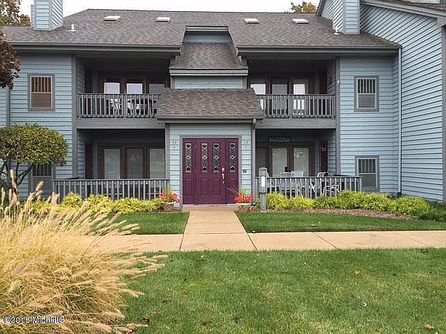 1st image of 210 N Shore Dr APT 3