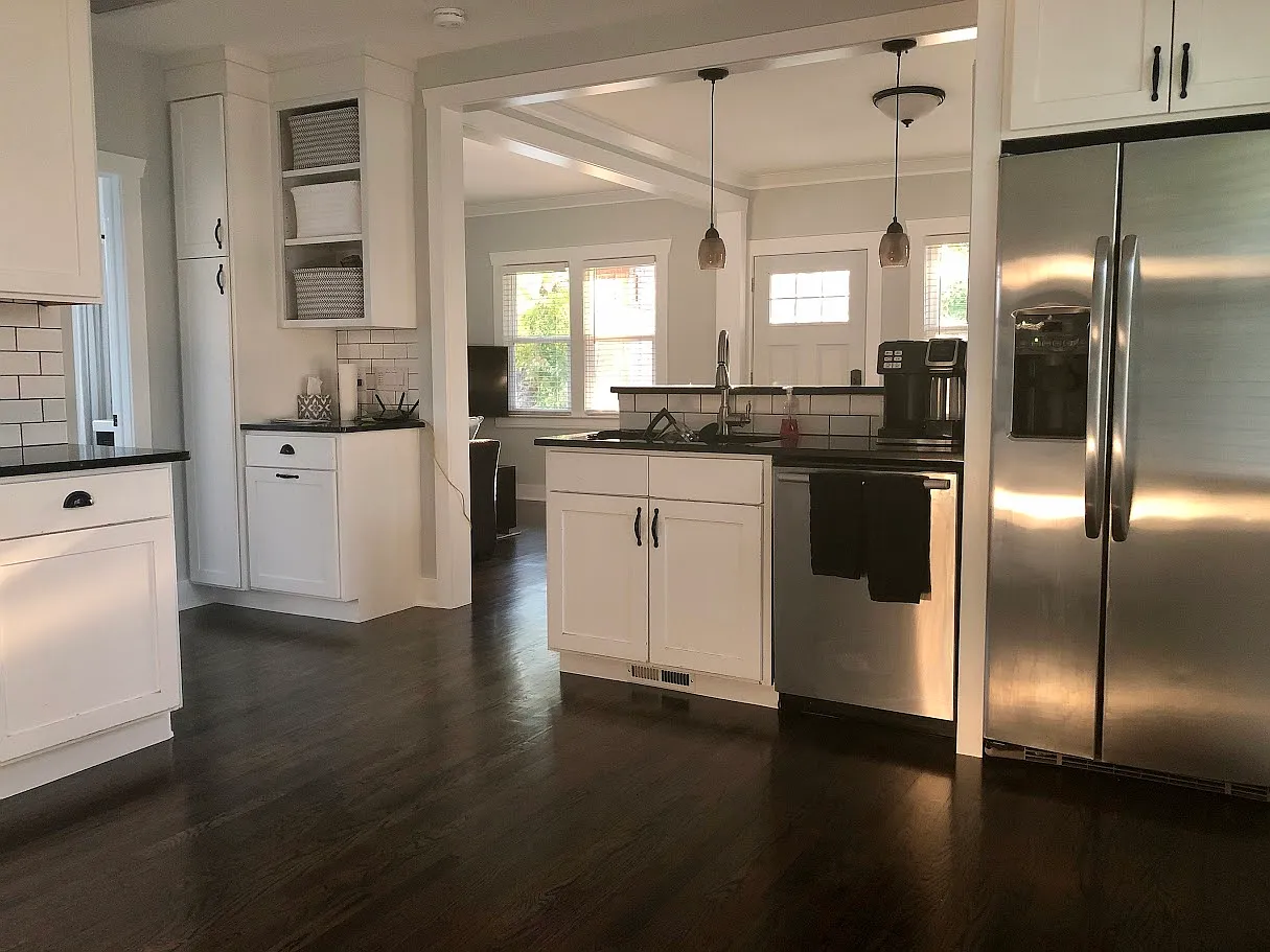 2 bed, 1295 sqft, $3,300 — Photo 4