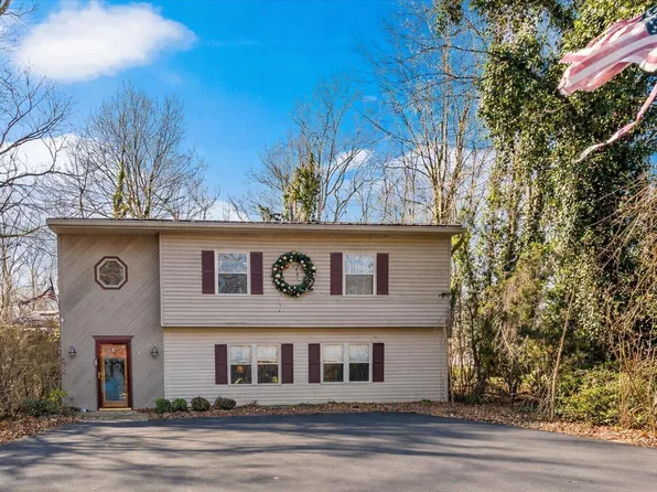 169 Brook Dr SW, Etna, OH 43068