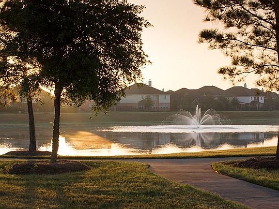 5th image of 8318 Summer Breeze Ln