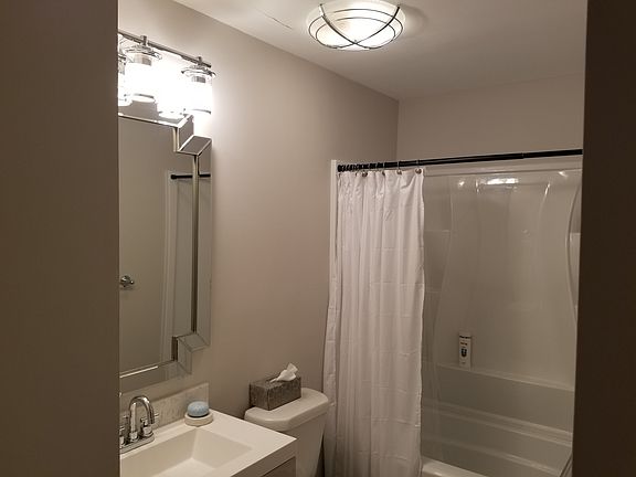 2nd image of 1 High Bluff Rd APT 2005