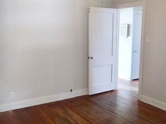 4th image of 316 N Wanda Dr