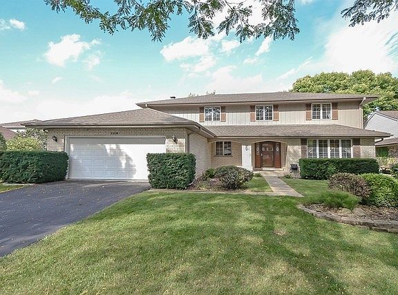 2nd image of 1110 E Valley Ln