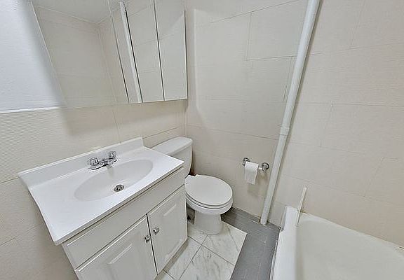4th image of 516 E 5th St APT 3/5