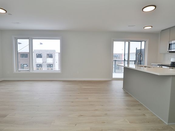3rd image of 401 Glenroy Gilbert Dr #19