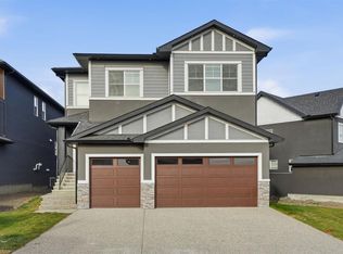 49 Waterford Rd, Chestermere, AB T1X2M7
