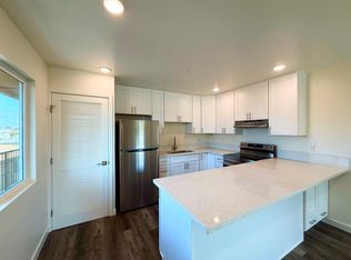 7338 Hyatt St #3, San Diego, CA 92111