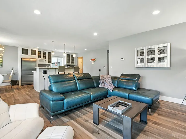 2407 E Mill Plain Blvd — Photo 4