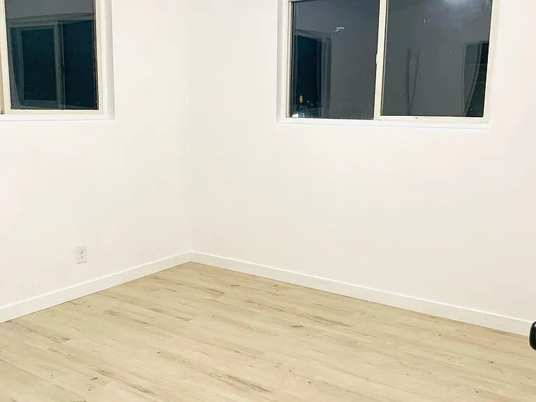 275 E Center St #5 — Photo 11