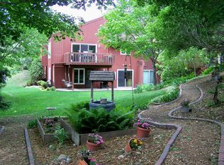 9283 Franlo Rd, Eden Prairie, MN 55347