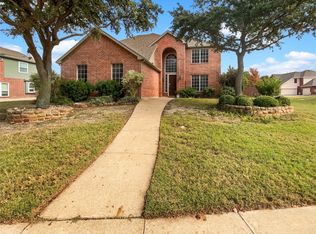 8004 Cripple Creek Dr, Fort Worth, TX 76179