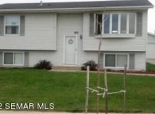 1932 50th St NW, Rochester, MN 55901