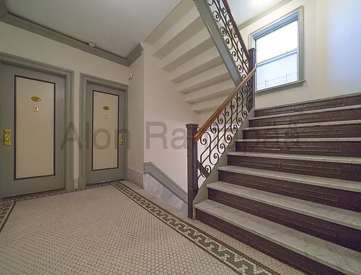 Rented by (Legacy) NY Quality Living Uptown | media 13