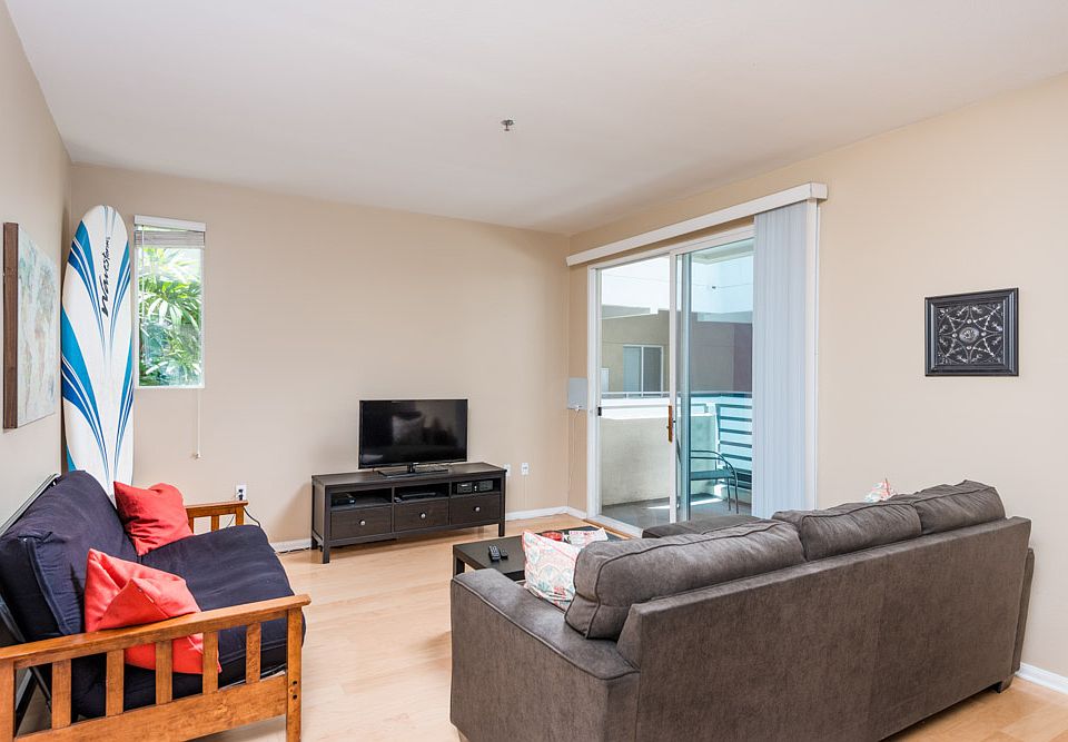1st image of 1643 6th Ave APT 209