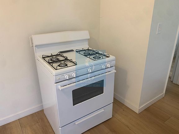 4th image of 209 Calle Miramar APT 6