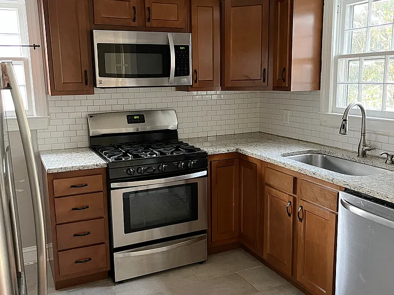 3901 Brownlee Rd — Photo 26